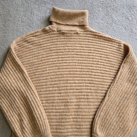 Vero Moda lightweight knit turtleneck tunic sweater size large - Picture 8 of 12